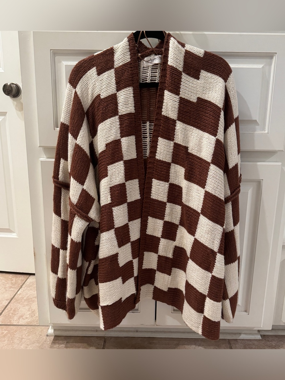 Carly Jean Los Angeles Clark Cardigan Brown and White - Size Small